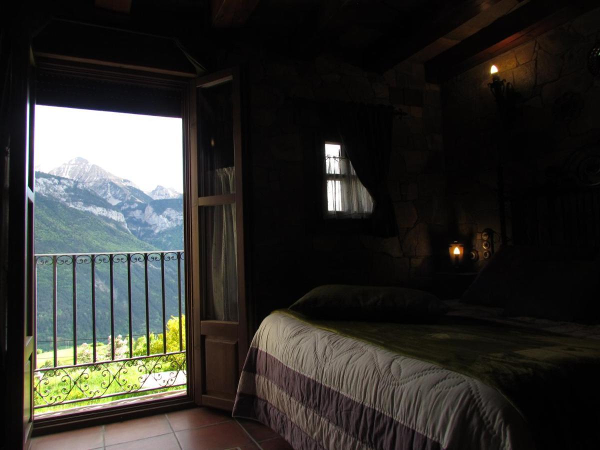 Casa Rural Fontamil Gistain Екстер'єр фото
