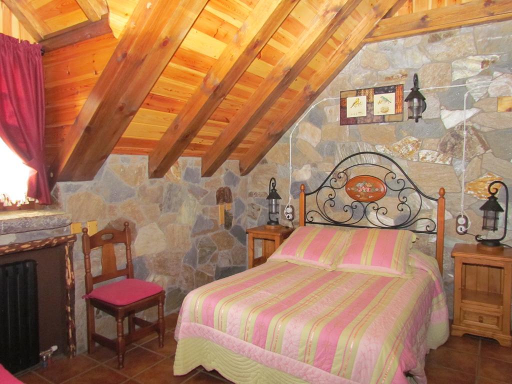 Casa Rural Fontamil Gistain Номер фото
